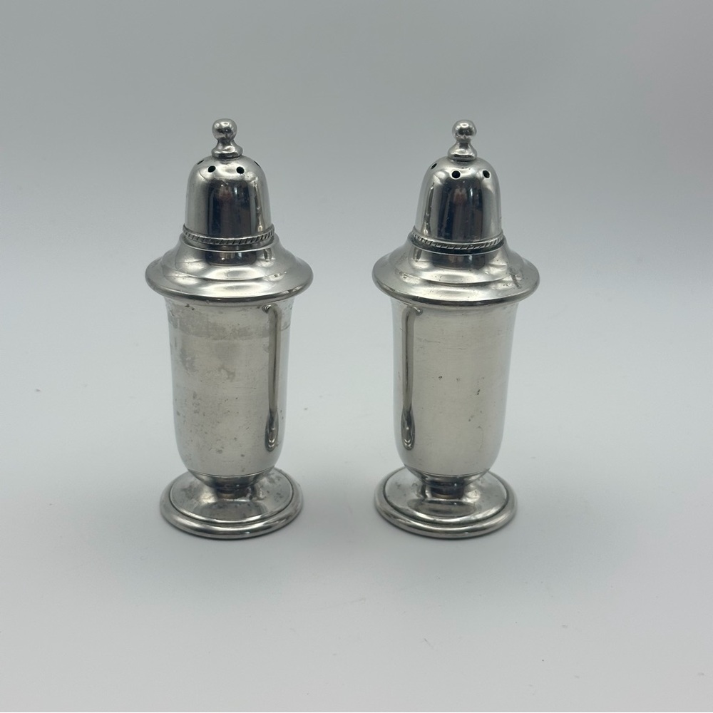 Shirley Williamsburg Virginia Hand Made Vintage Pewter Salt and Pepper Shakers